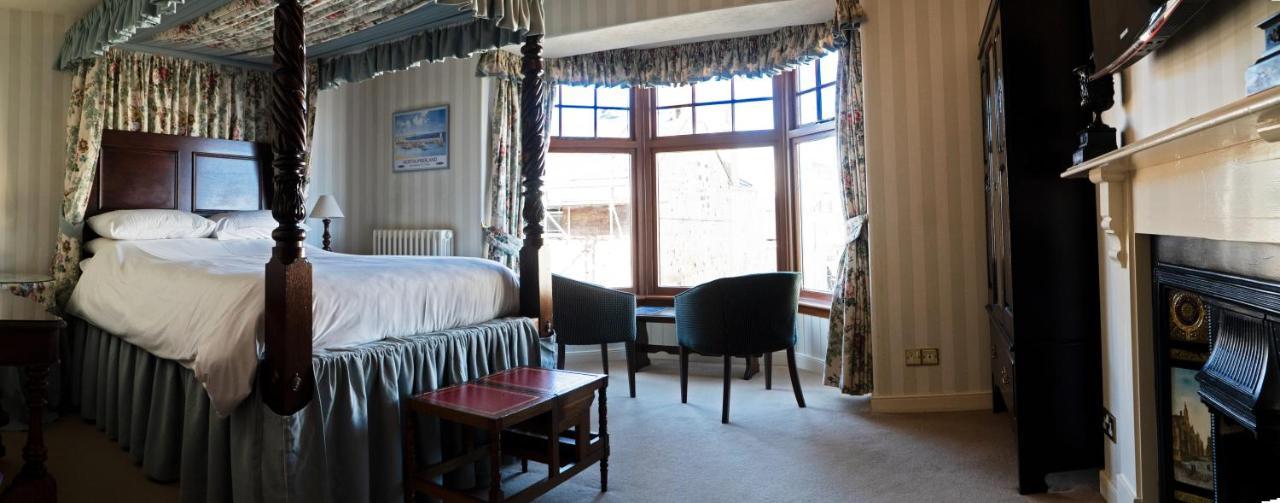 The Olde Ship Inn Seahouses Oda fotoğraf